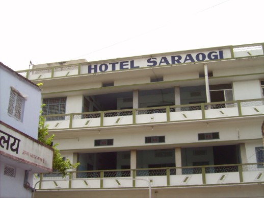 EXTERIOR OF HOTEL SARAOGI